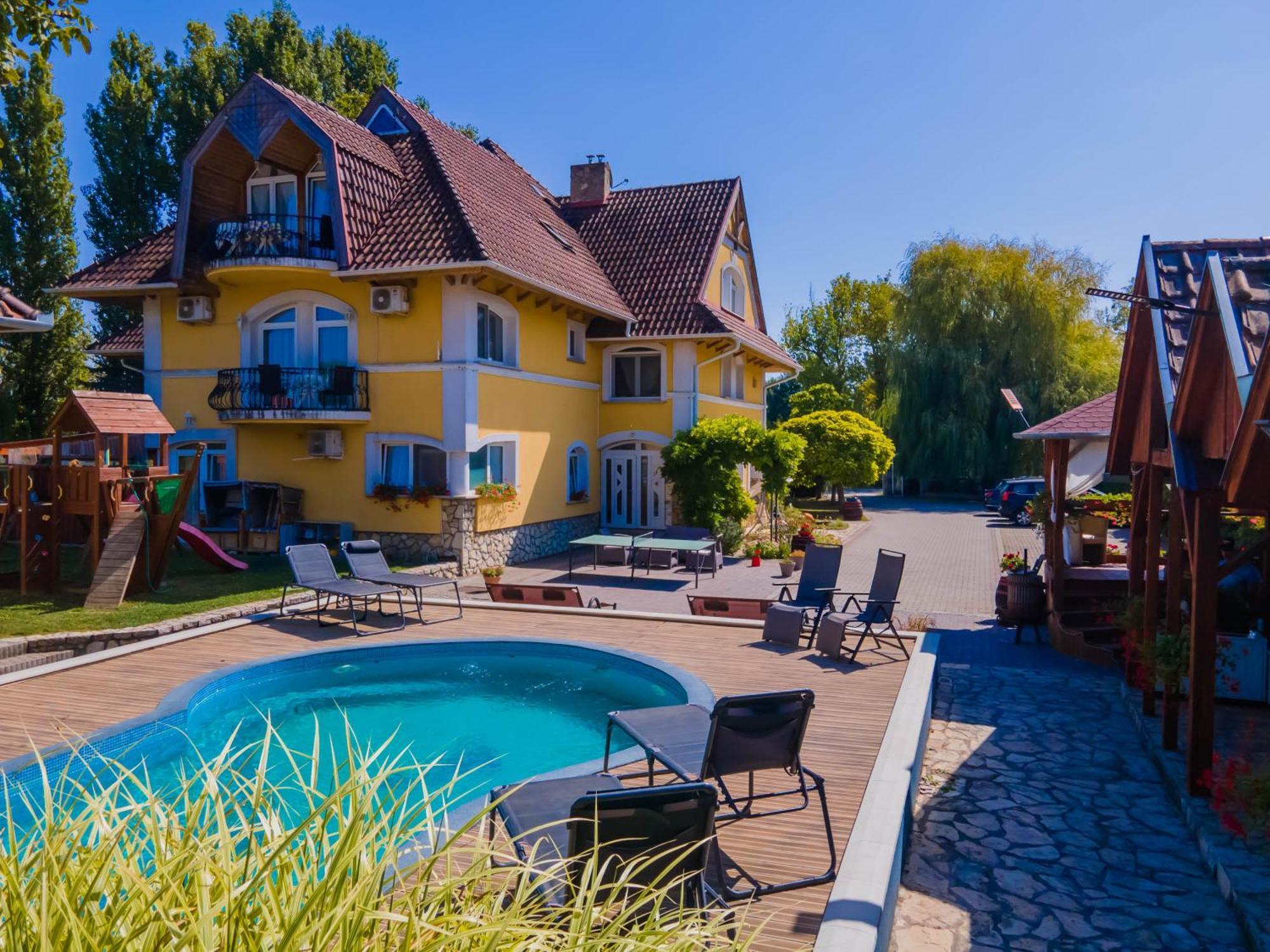 Bed and Breakfast Jade Panzio Balatonföldvár Exteriér fotografie